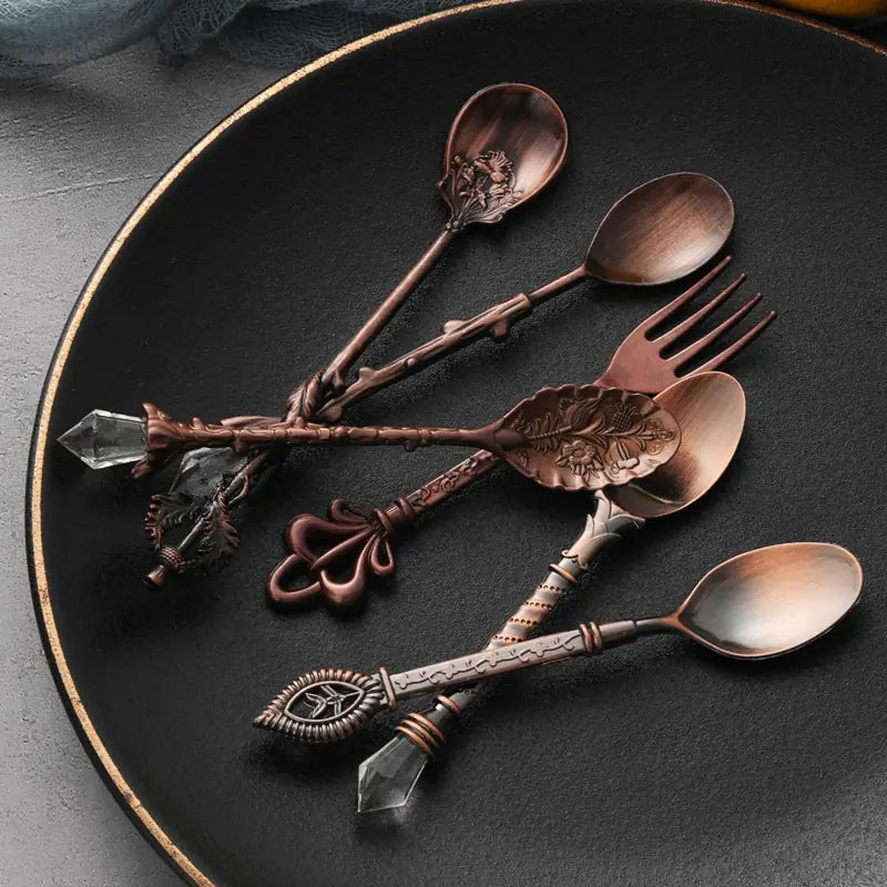 Vintage Dessert Royal Style Cutlery Set