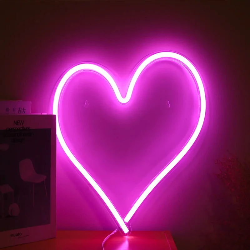 Glowin' Love: Heart-Shaped Neon Sign – 38cm, USB Powered